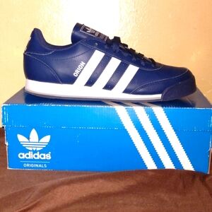 adidas sneakers old school